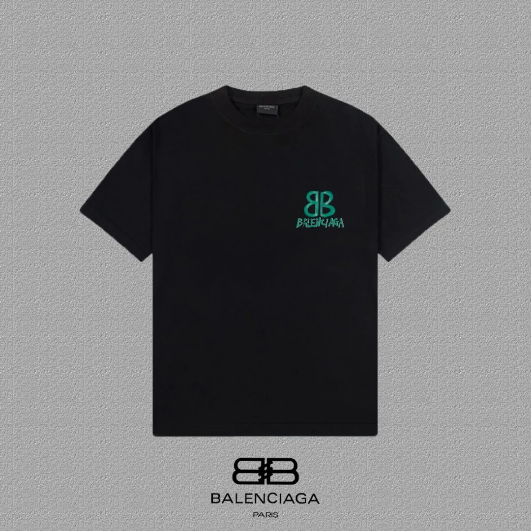 P80✨🔥 BALENCIAGA Paris lettering printed short-sleeved T-shirt. Custom-woven and dyed 300 grams of combed cotton heavyweight fabric. Zero color difference in threads. Perfect details. Different from the current currency version. Welcome to compare. Same Style for men and women. Must-sell in the picture above. Color: White Black Size: 1 2 3 4